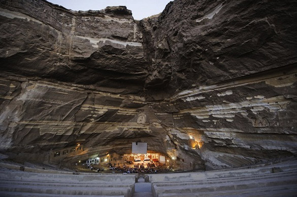 Несекјодневниот пештерски манастир во Каиро