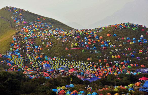 Масовен камп-фестивал во Кина