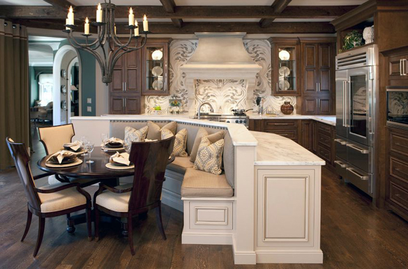 traditional-kitchen-corner-table-and-built-in-bench