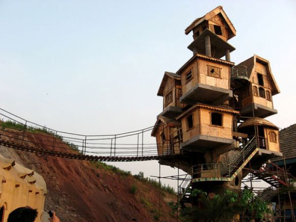 Амазонски куќи