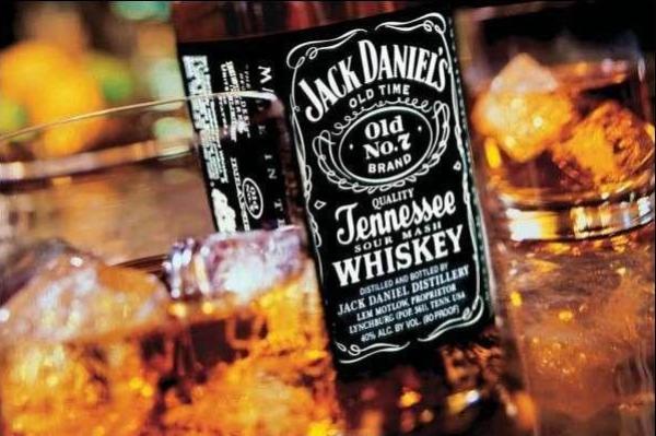 Колите ќе возат на виски наместо на бензин? Па најверојатно, ДА!