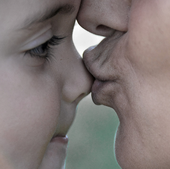 Бакнежот на мајката