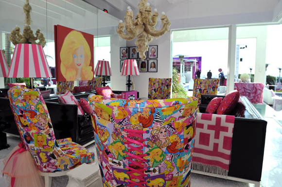 Розевиот свет на Барби