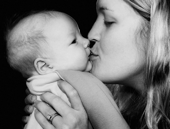 Бакнежот на мајката