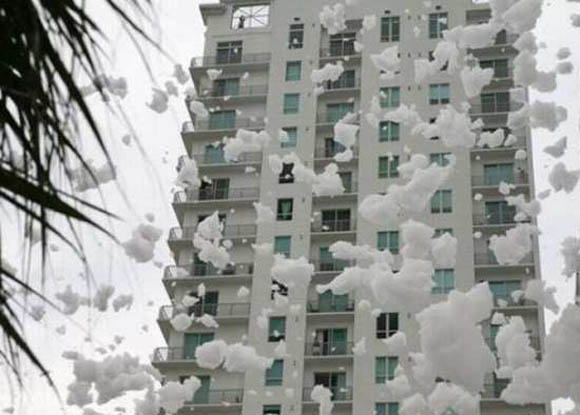 Неверојатен пена фестивал во Мајами