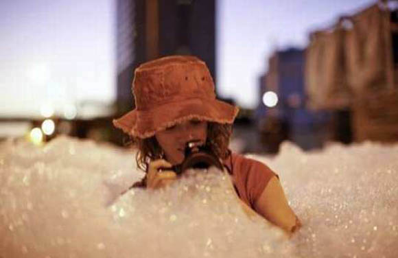 Неверојатен пена фестивал