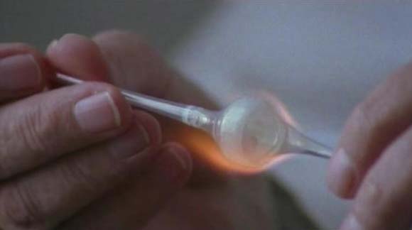 Приказната за последниот производител на стаклени очи