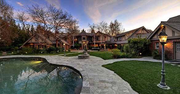 Новата луксузна куќа на Бритни Спирс во Лос Анџелес