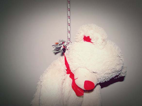 Самоубиство на едно мече