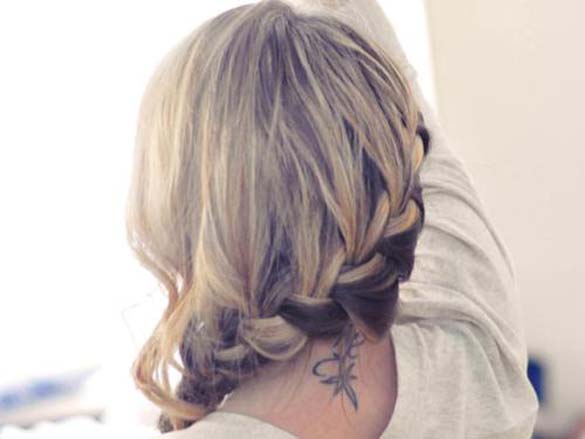 Плетенка - тренди фризура за летово