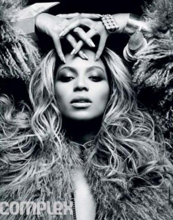 Бијонси за магазинот Complex