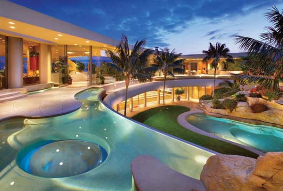 Куќа вредна 76 милиони долари во Округот Оринџ