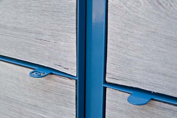 Мебел направен од рециклирани весници