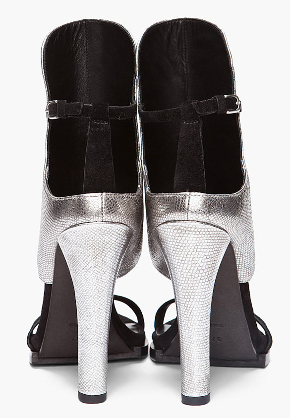 Женски чевли со кожа од питон