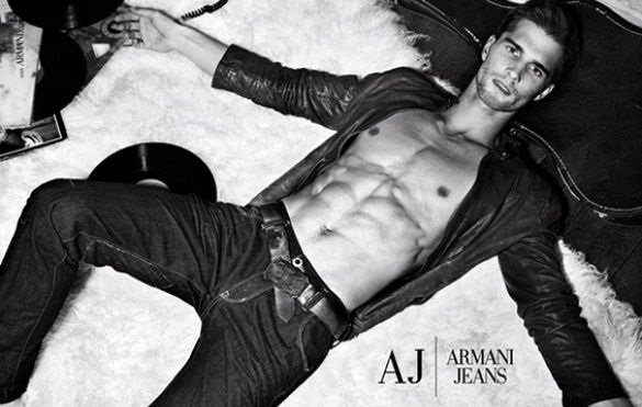 Томас Сколудик за Armani