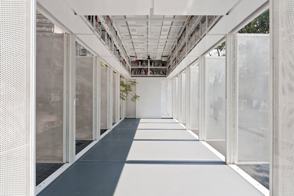 Библиотека на тркала