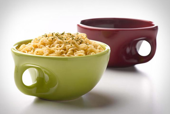 Mини чинија која совршено се вклопува на дланка