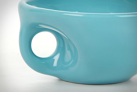 Mини чинија која совршено се вклопува на дланка