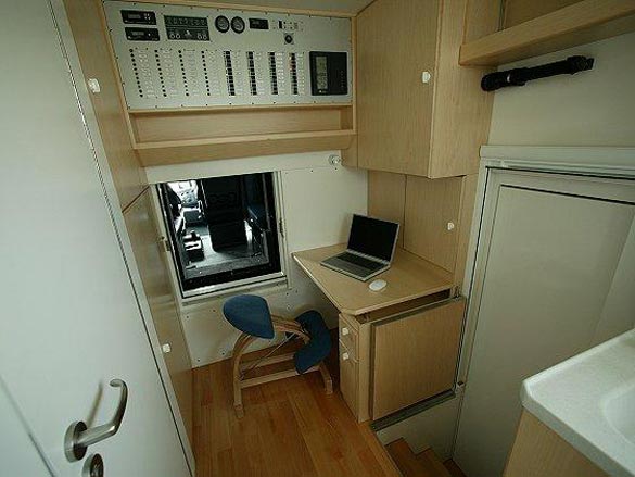 Камион како дом на тркала