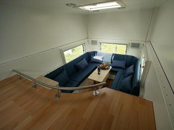 Камион како дом на тркала