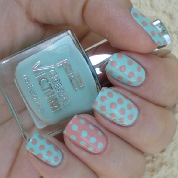 „Пола дот“ маникир