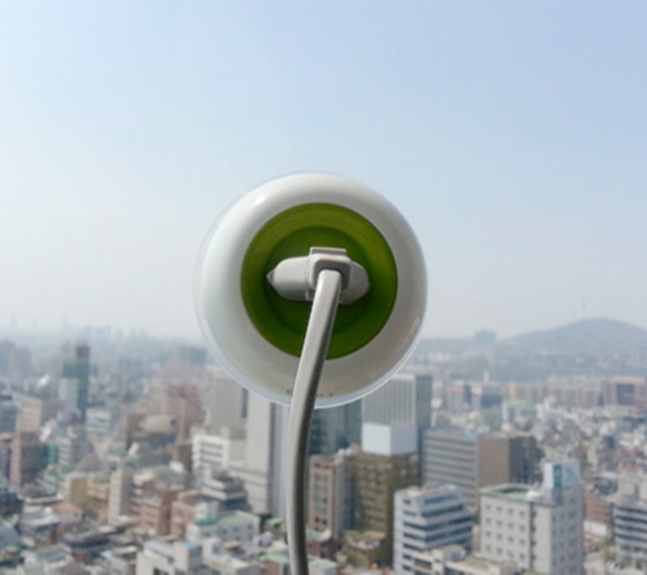 Штекер на соларна енергија