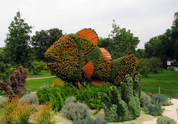 Импозантни скулптури од растенија во Монтреал