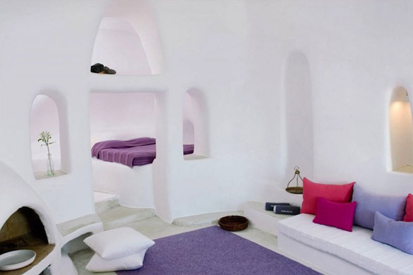 Хотел од вулкански камења во Санторини