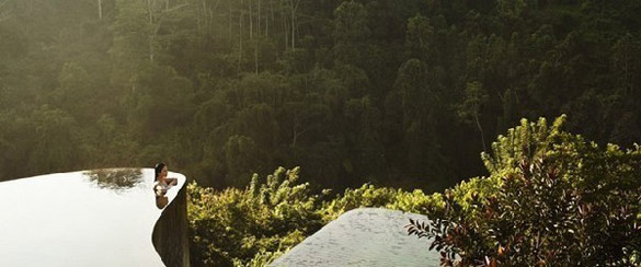 Луксузен ресорт во Бали со базен на две нивоа