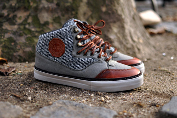 Удобни есенски патики од Vans со кожа од бафало