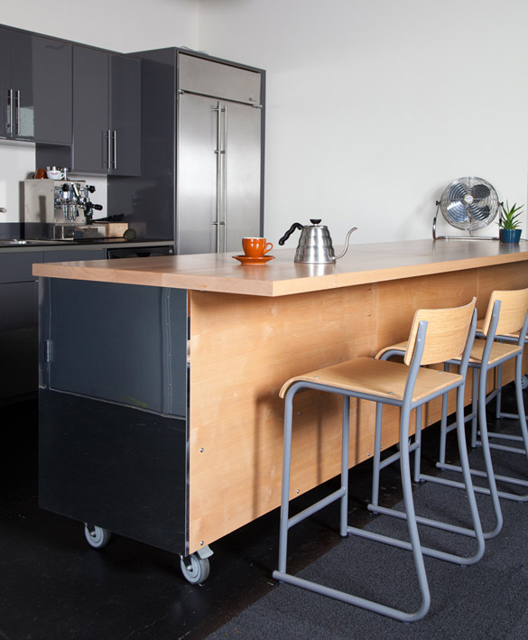 Instagram-Office-iLike-mk-006