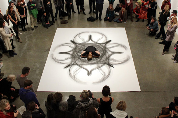 Physical-Movement-Translated-into-Symetrical-Drawings-iLike-mk-009