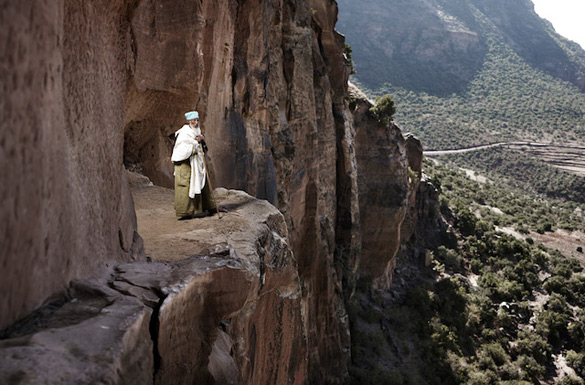 Holy-Men-Of-India-iLike-mk-002