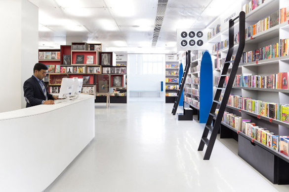 Oxford-Bookstore-in-New-Delhi-iLike-mk-009