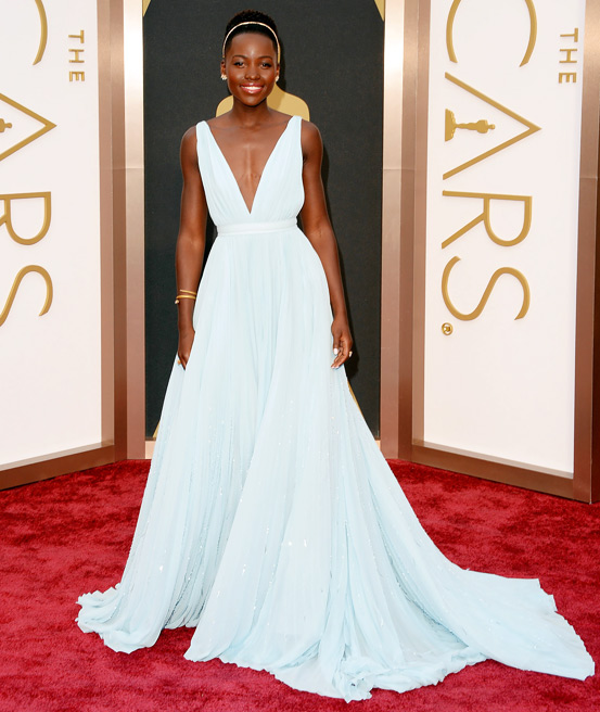 Лупита Нионго во „Prada“