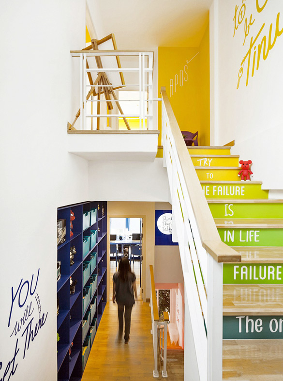 14-apos--office-in-bangkok-by-apostrophys