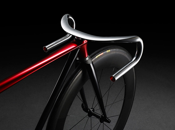 Ultra-Minimalist-Bicycle-by-Mazda_1