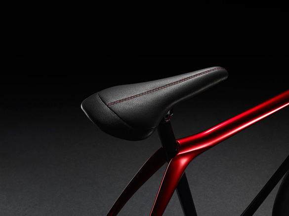 Ultra-Minimalist-Bicycle-by-Mazda_2